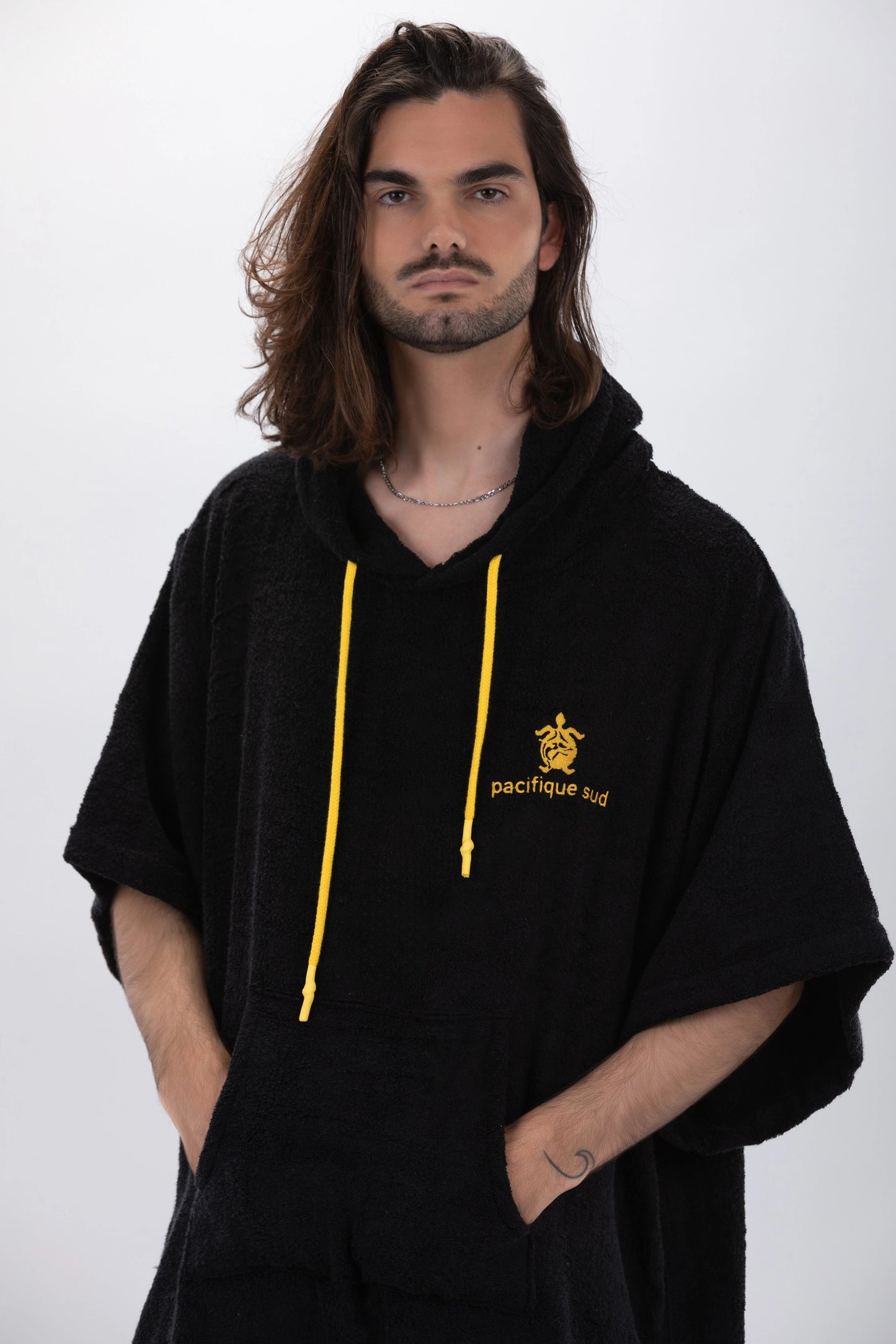 Poncho Surf Schwarz - Einheitsgröße - Tencel - Mit Ärmeln