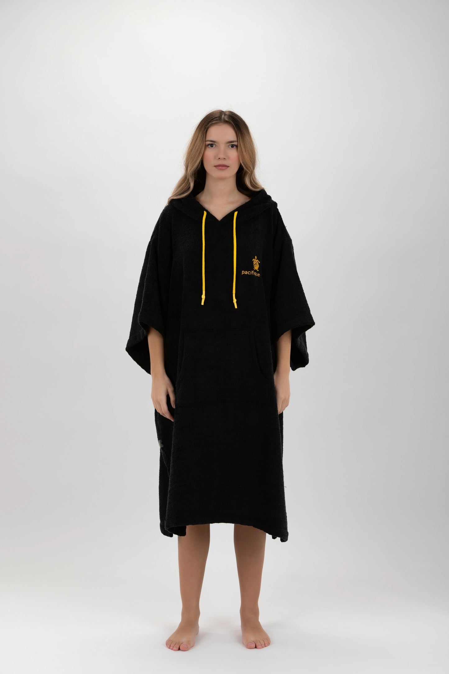 Poncho Surf Schwarz - Einheitsgröße - Tencel - Mit Ärmeln