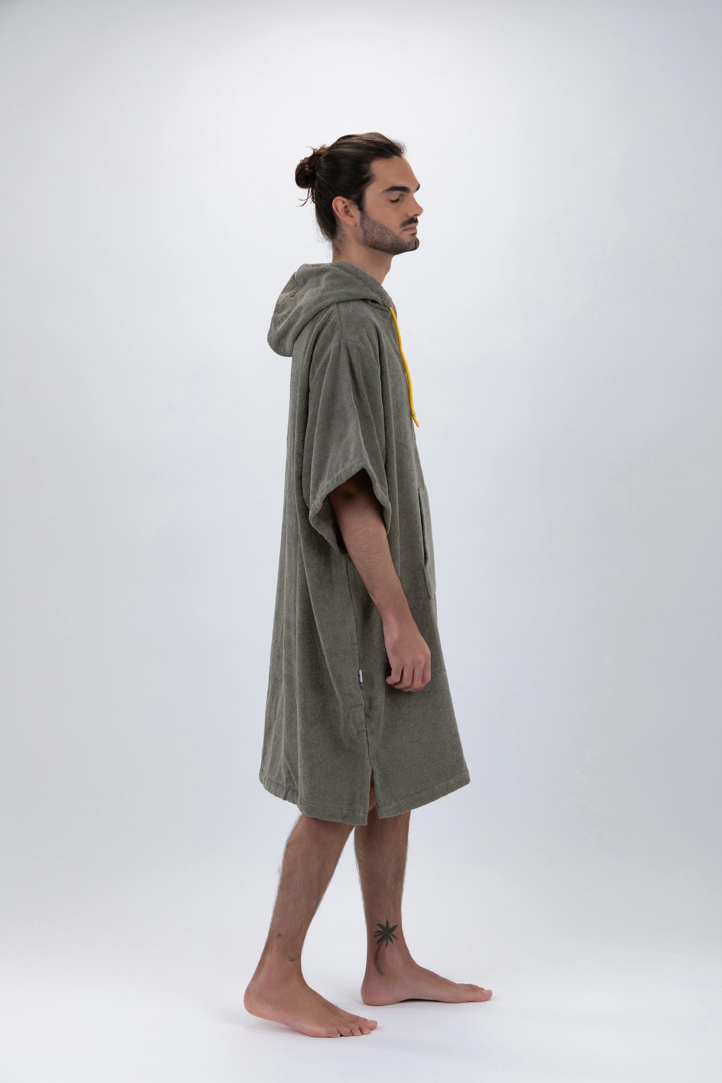 Grüner Surf-Poncho – Einheitsgröße – Baumwolle – mit Ärmeln